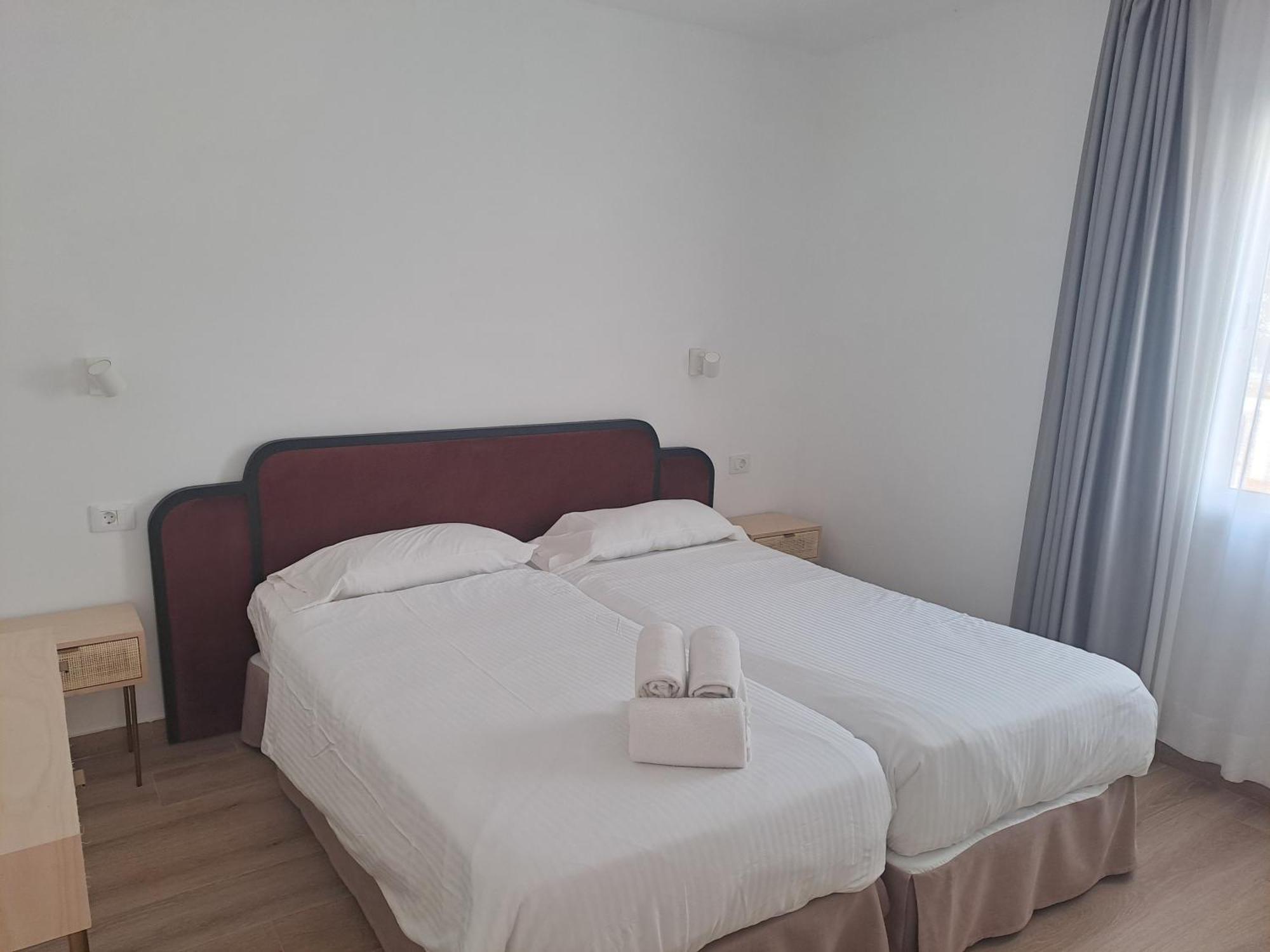 Homeforguest 15 Con Terraza Y Piscina En Apartamento